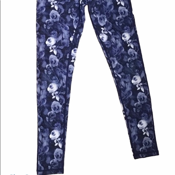Inner Spirit Blue Floral Leggings - Picture 2 of 6